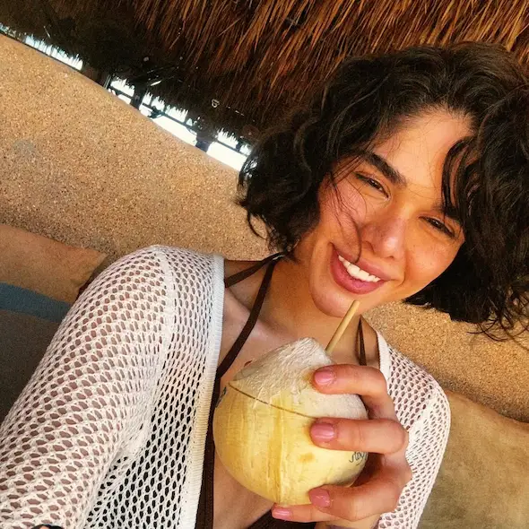 Sara Khoshshans